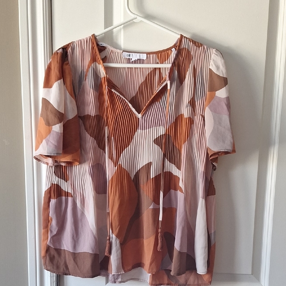 DR2 Tops - DR2 Women's Abstract Rust and Cream Blouse